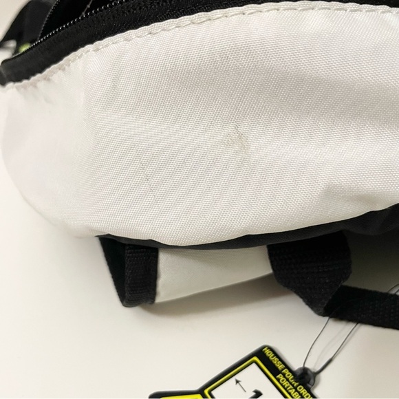 Puma Backpack White Black with Pink Logo - Picture 11 of 16